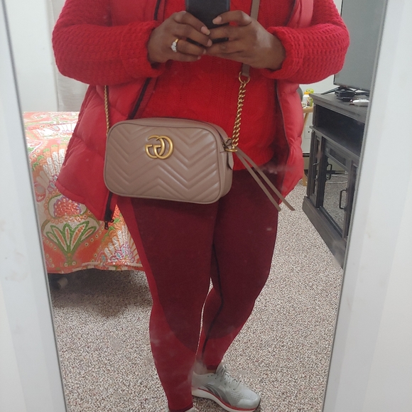 Meet your Posher, Yolanda - Picture 9 of 16